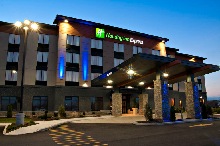 Holiday Inn Express PEMBROKE, Renfrew