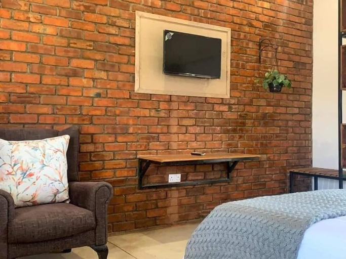 Bedroom 5, Letlhakeng Park-Route Apartments, Kweneng South