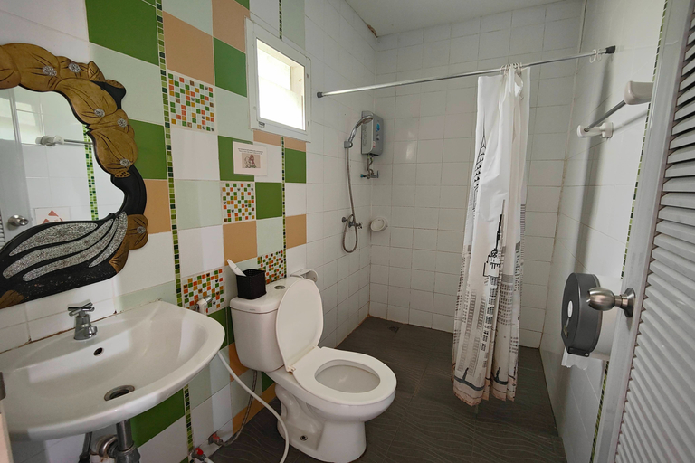 Bathroom 4, The Creek Resort, Doi Tao