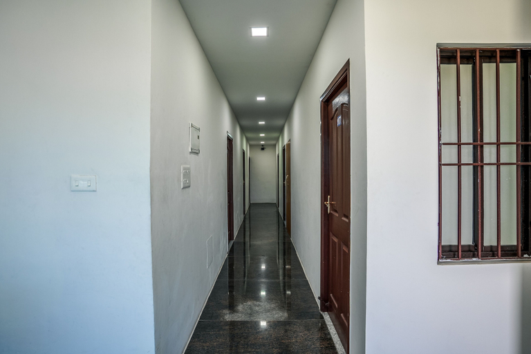 Others 5, French Park Inn, Viluppuram