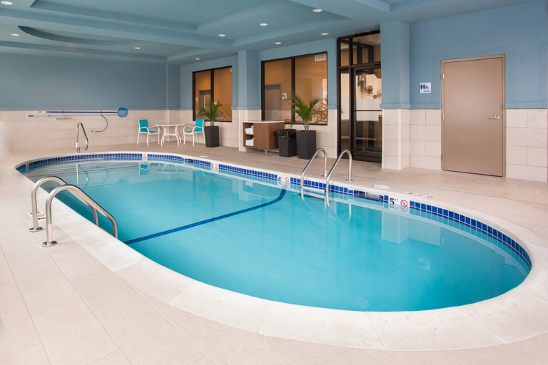 Sport & Beauty 2, Holiday Inn Express SPRINGFIELD DOWNTOWN by IHG, Hampden
