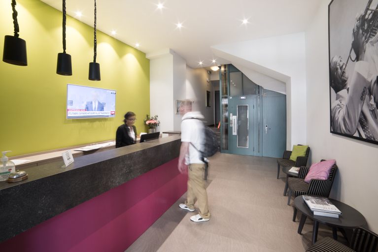 Public Area 2, Hotel Montana, Genève