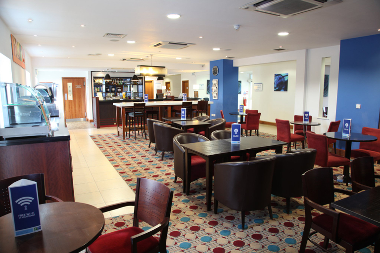 Food & Drinks 2, Holiday Inn Express BRAINTREE, Essex