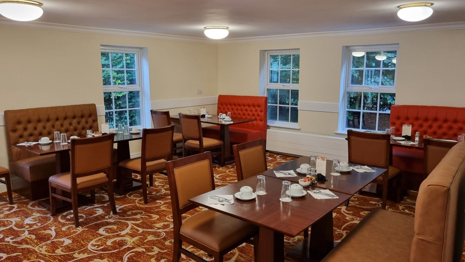 Food & Drinks 5, Royal Swan Ashley Manor, Hampshire