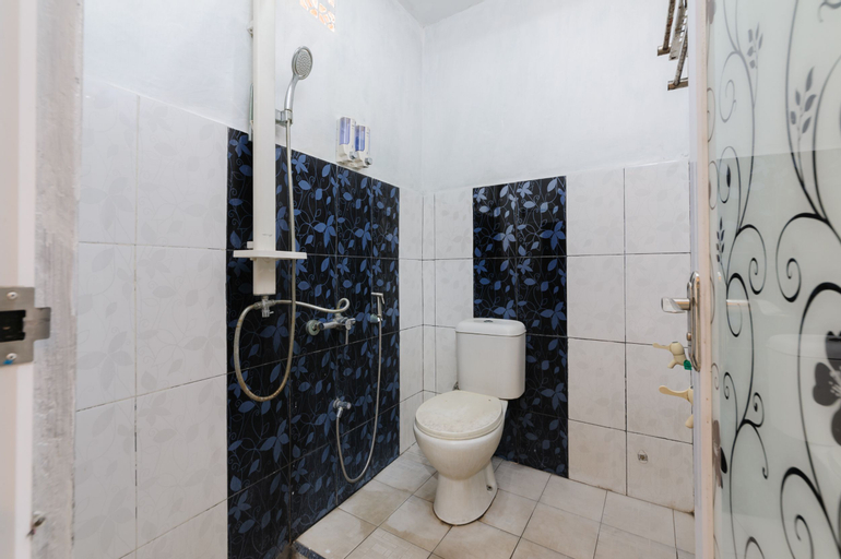 Bedroom 3, Urbanview Hotel Syariah House of Tuwuh, Bandar Lampung
