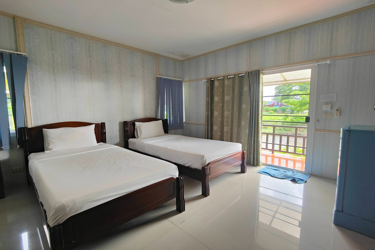 Bedroom 2, The Creek Resort, Doi Tao