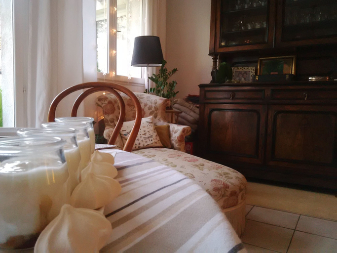 Bedroom 2, Blue Lodge in Bordeaux, Gironde