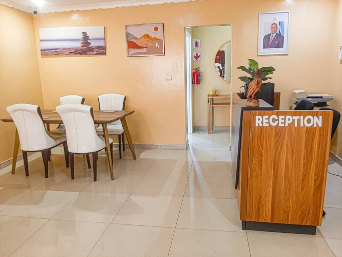 Others 3, Kalahari Guest House, Hukunsti