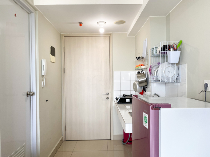 Others 4, Simply Look Studio at Springlake Summarecon Bekasi Apartment By Travelio, Bekasi