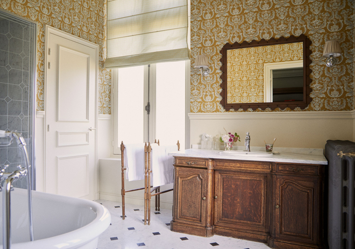 Bathroom 4, Abbaye des Vaux de Cernay, Yvelines