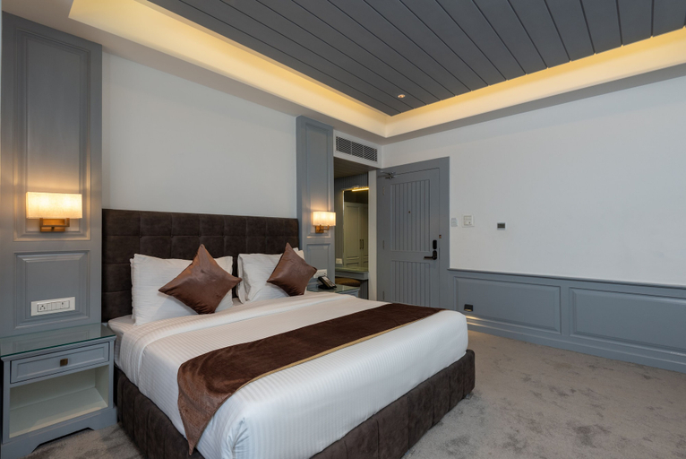 Bedroom 4, Hotel Grand Boulevard, Srinagar