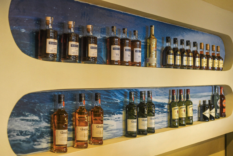 Food & Drinks 5, Vogue Beach Resort, Eti-Osa