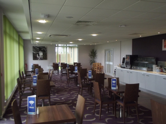 Food & Drinks 2, Holiday Inn Express PRESTON - SOUTH, Lancashire