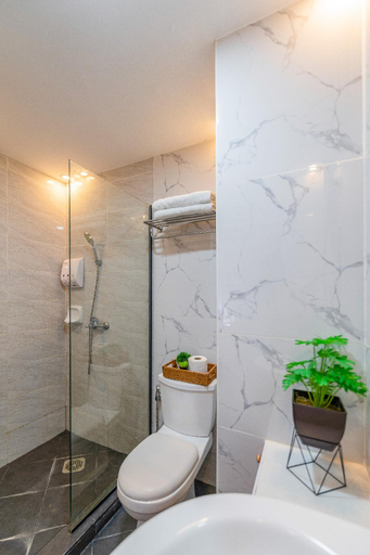 Bathroom 4, AMANI 133 | Near Mactan Airport w/ 100 Mbps WIFI, Lapu-Lapu City