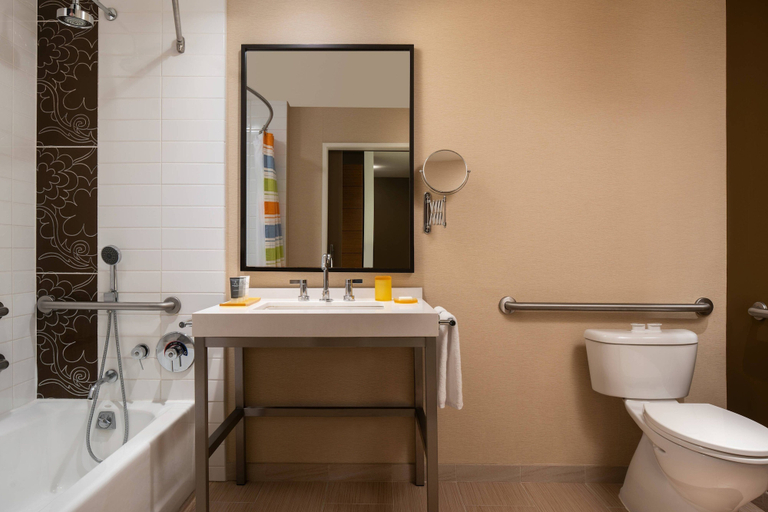 Bathroom 5, JW Marriott Los Angeles L.A. LIVE, Los Angeles