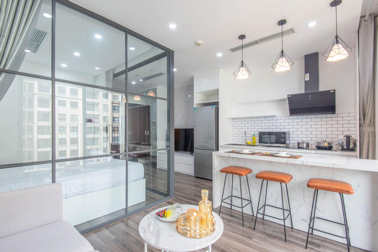 Vinhome Dcapitale- 1 bed room apartment C2.3601, Cầu Giấy
