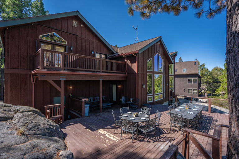 Exterior & Views 2, Gorgeous 5 BDR Travioli Mountain Retreat for 10!, Fresno