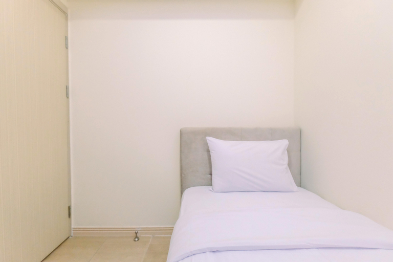 Bedroom 5, Modern and Simply 2BR at Meikarta Apartment By Travelio, Cikarang
