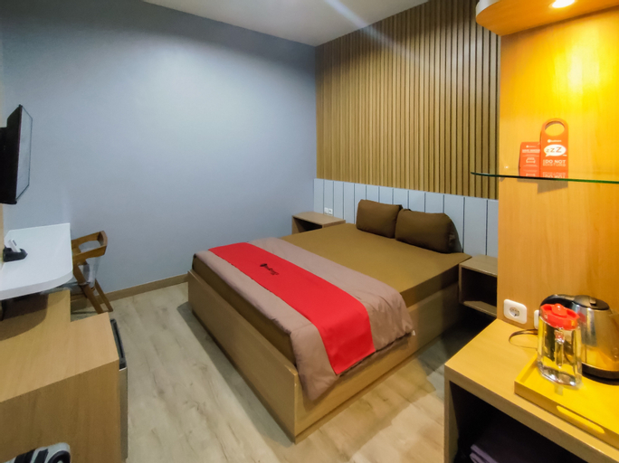 Bedroom 5, RedDoorz Syariah near Tugu Juang Jambi, Jambi