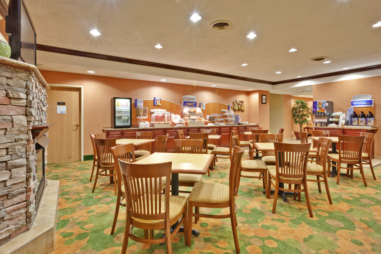 Food & Drinks 3, Holiday Inn Express WINFIELD - TEAYS VALLEY, Putnam