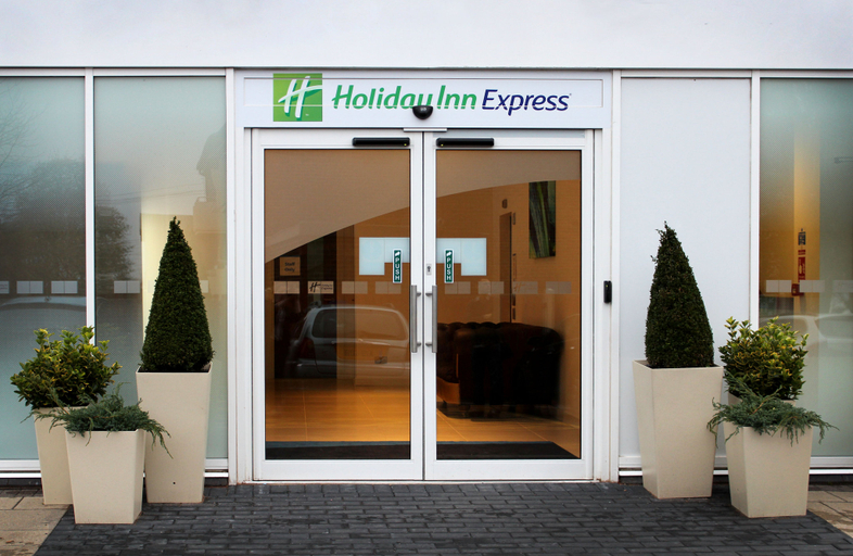 Exterior & Views 2, Holiday Inn Express WAKEFIELD, Wakefield