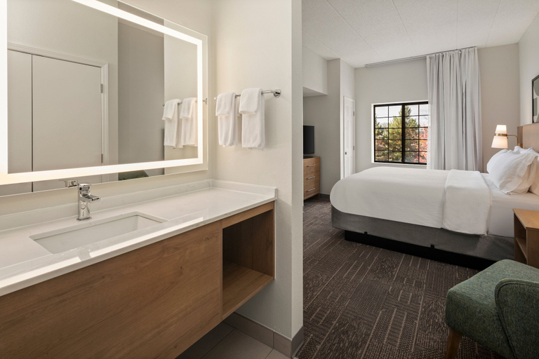 Bedroom 2, Staybridge Suites MPLS-MAPLE GROVE/ARBOR LAKES, Hennepin
