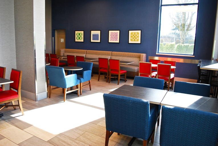 Food & Drinks 5, Holiday Inn Express VANCOUVER AIRPORT - RICHMOND, Greater Vancouver