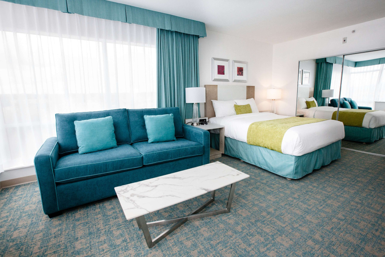 Bedroom 2, Coast Hotel & Convention Centre Langley City, Greater Vancouver