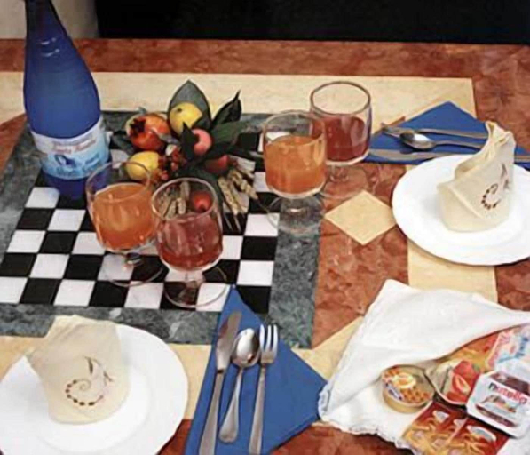 Food & Drinks 5, Verdi, Palermo