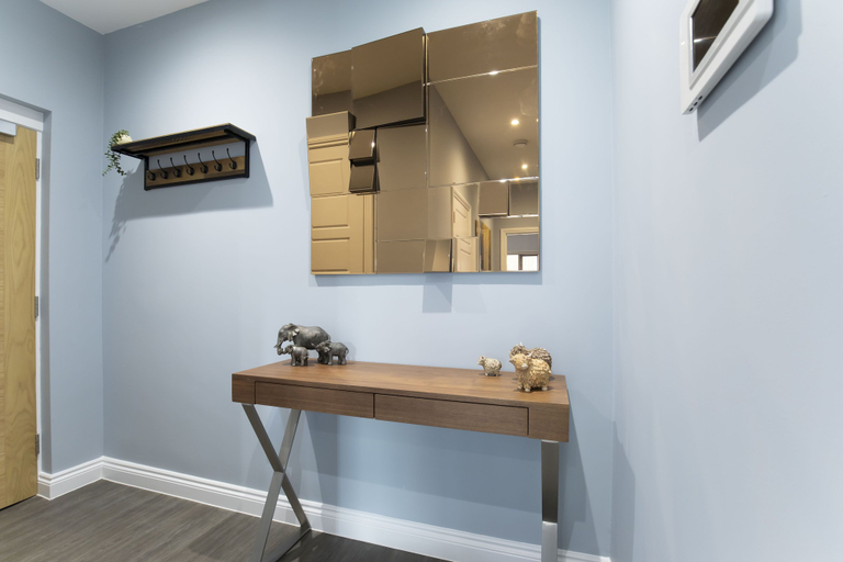 Bathroom 4, Elliot Oliver - Luxurious Two Bedroom Apartment in The Docks, Gloucestershire