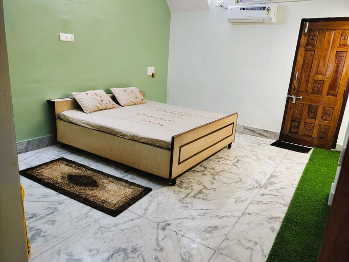 Bedroom 5, The Yellow House, luxury AC stay, Jabalpur