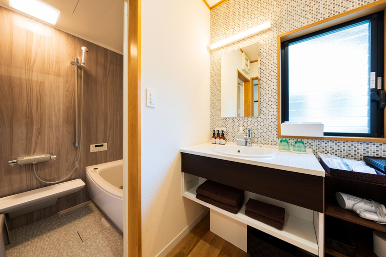 Bathroom 3, Yufuin Yukagetsu, Yufu