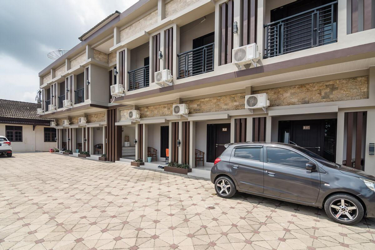 Exterior & Views 2, RedDoorz Syariah near Tugu Juang Jambi, Jambi