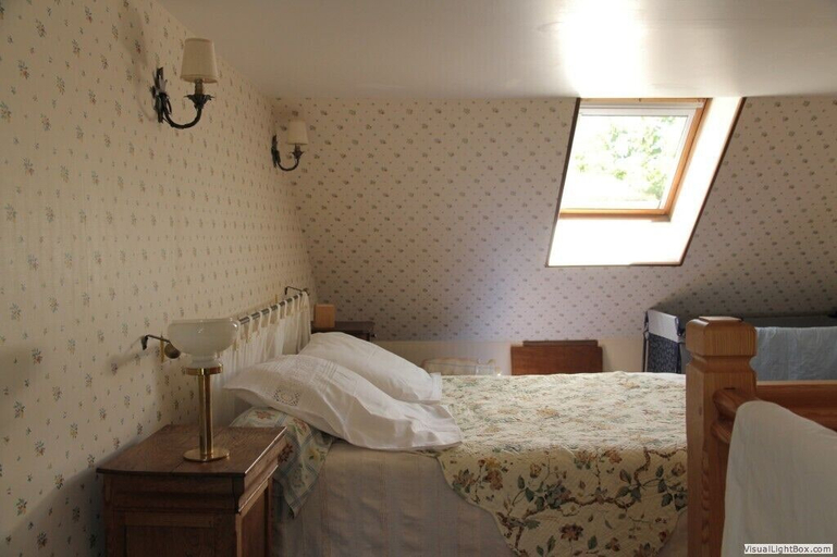 Bedroom 2, Sandine, Cantal