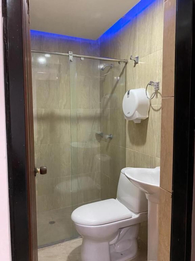 Bathroom, Aparta Hotel El Cacique Upar, Valledupar