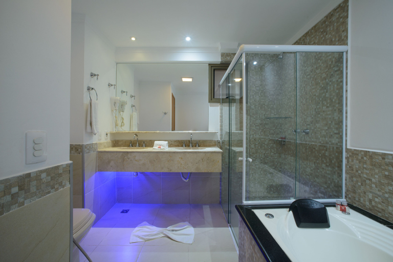 Bathroom 4, Faro Hotel, Atibaia