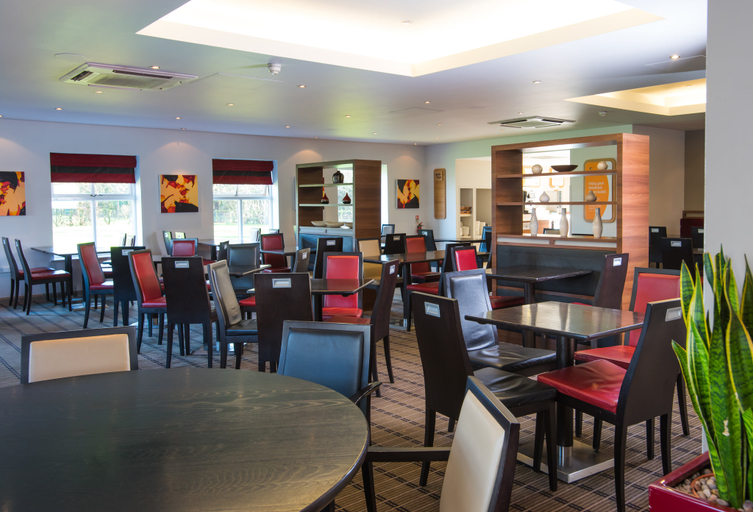 Food & Drinks 3, Holiday Inn Express WARWICK - STRATFORD-UPON-AVON by IHG, Warwickshire