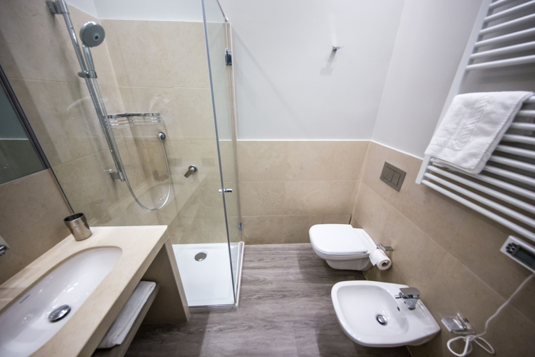 Bathroom 5, B&B ART HOUSE, Napoli