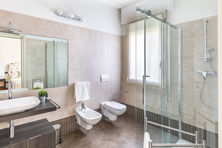 Bathroom 3, Villa Elisa by Wonderful Italy, Brescia