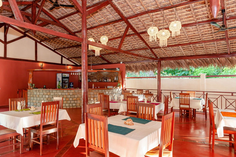 Food & Drinks 5, BLUE SKY RESORT, Diana