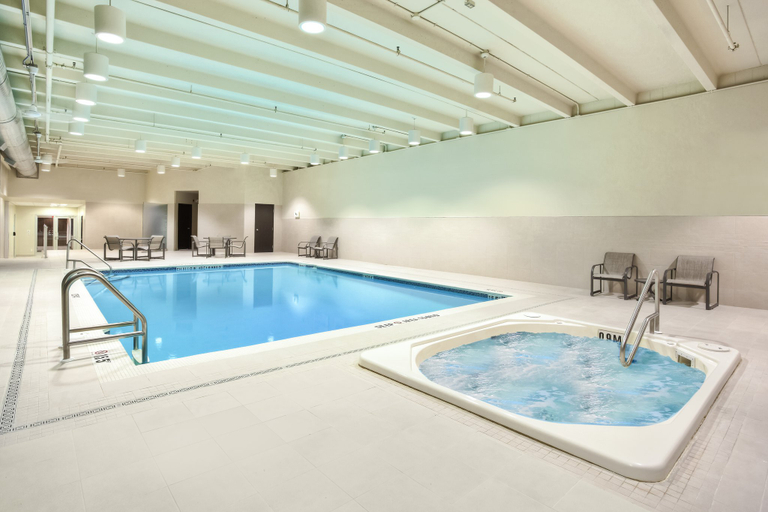 Sport & Beauty 4, Holiday Inn Express SAULT STE MARIE, Algoma