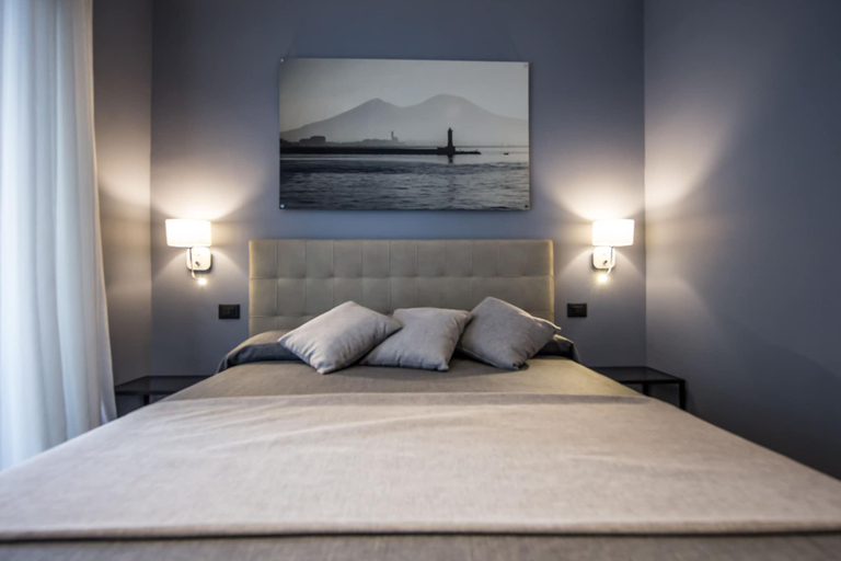 Bedroom 2, B&B ART HOUSE, Napoli