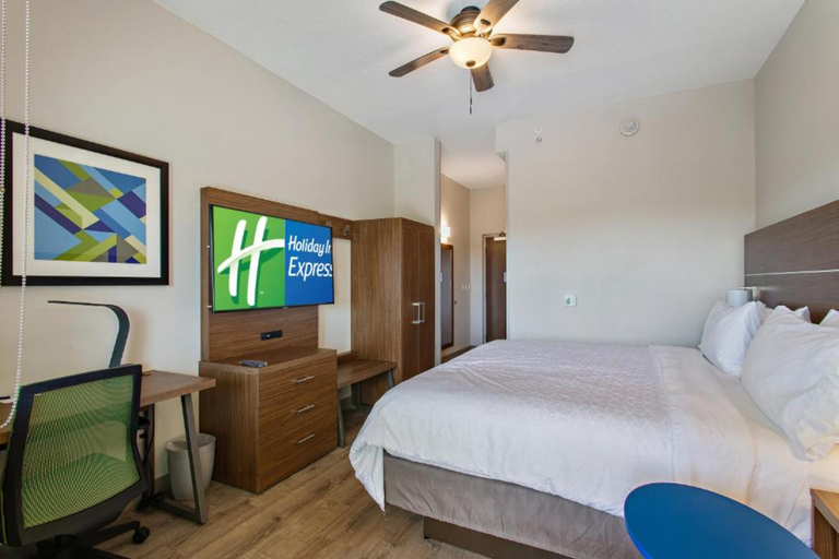 Holiday Inn Express ST. AUGUSTINE - VILANO BEACH Room Type - Standard Room