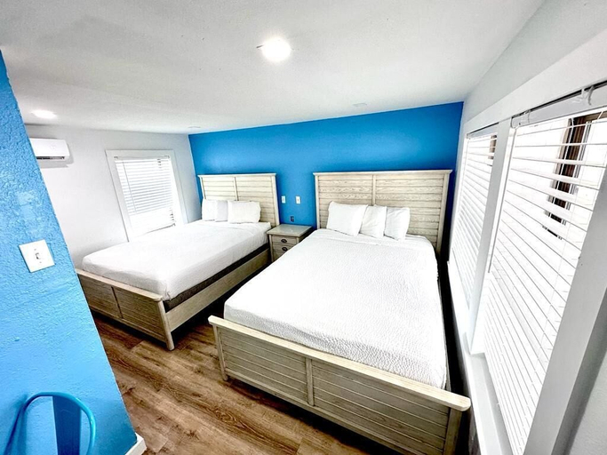 Bedroom 3, Coco Beach Hotel on South Padre Island, Cameron