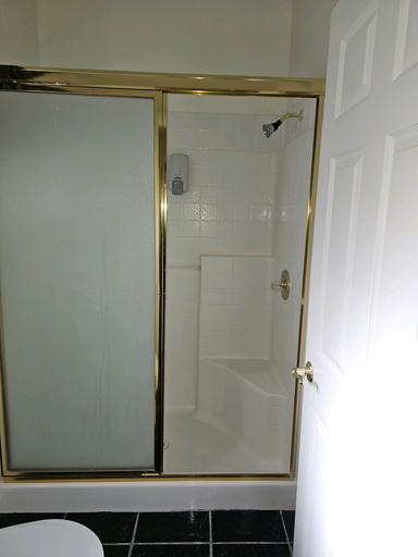 Bathroom 4, Alhatti Christian Resort - All Are Welcome - Book 3 Nights Pay for 2, Riverside