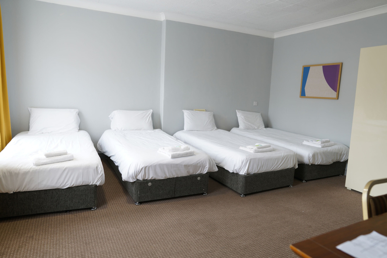 Bedroom 3, Royal Hotel Kettering, Northamptonshire