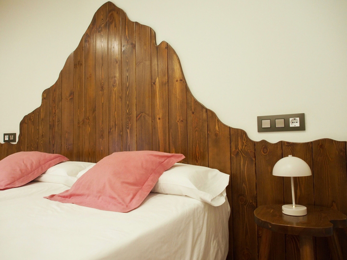 Bedroom 4, Turismo Rural Remoña, Cantabria