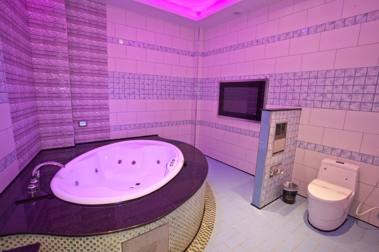 Bathroom 3, Wei Feng Exquisite Hotel Nanzi Branch, Kaohsiung