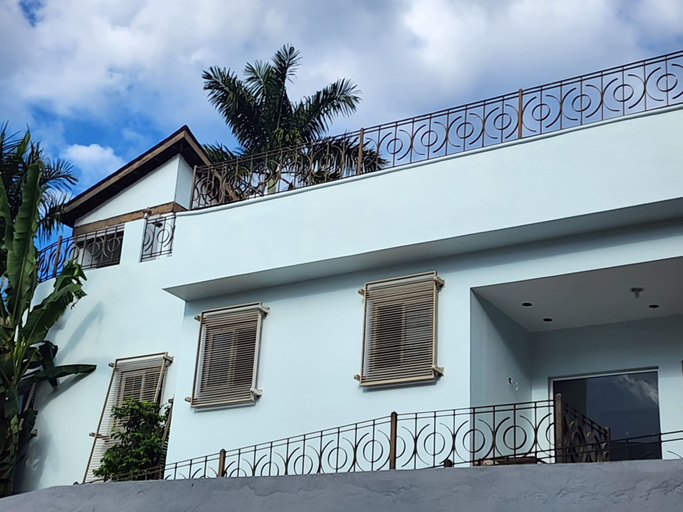 Exterior & Views 2, Hotel 39 Jamaica