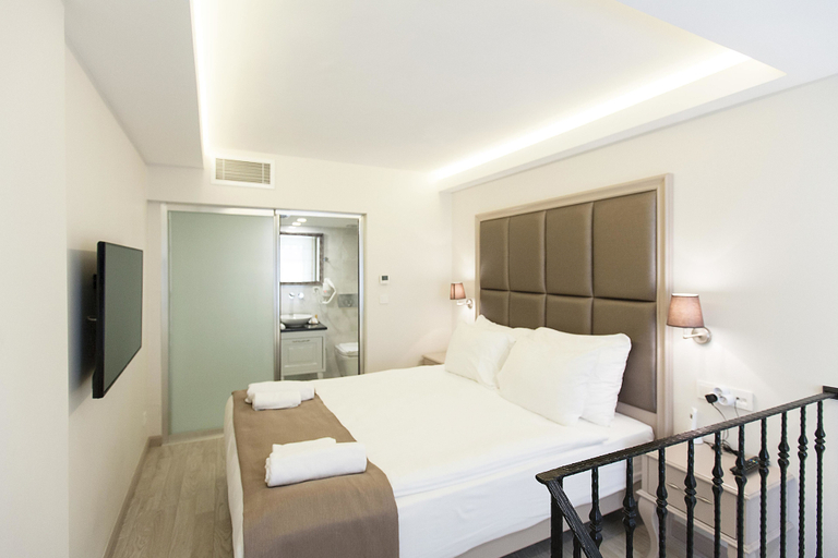 Bedroom 3, Perla Galata Hotel, Beyoğlu